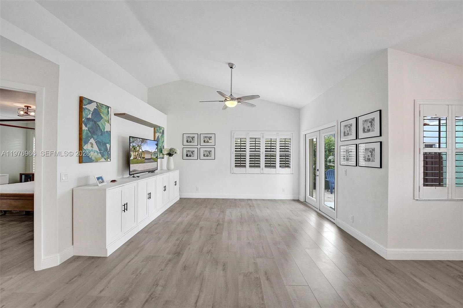 9304 Arborwood Cir - 11