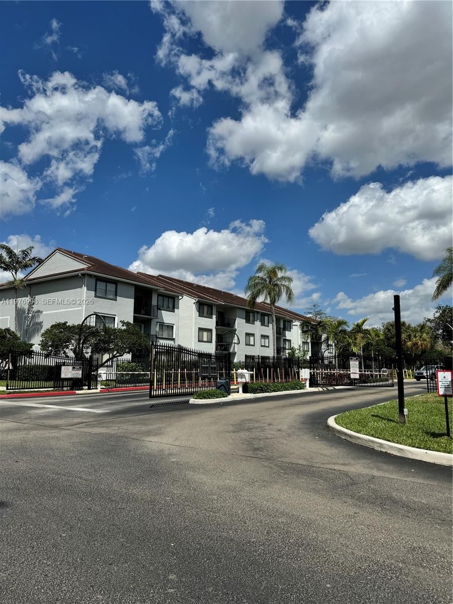 9200 W Atlantic Blvd, Unit 1427 - 23