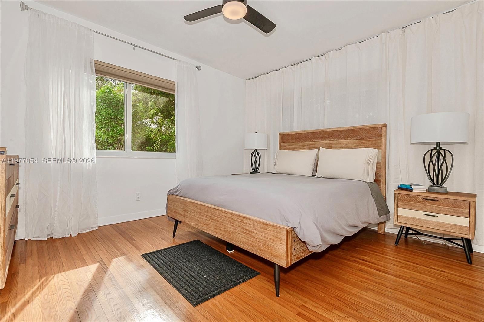 10450 NE 5th Ave - 16