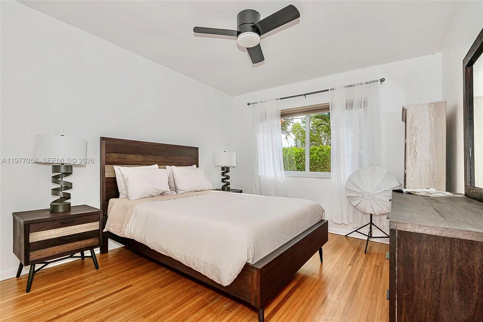 10450 NE 5th Ave - 19