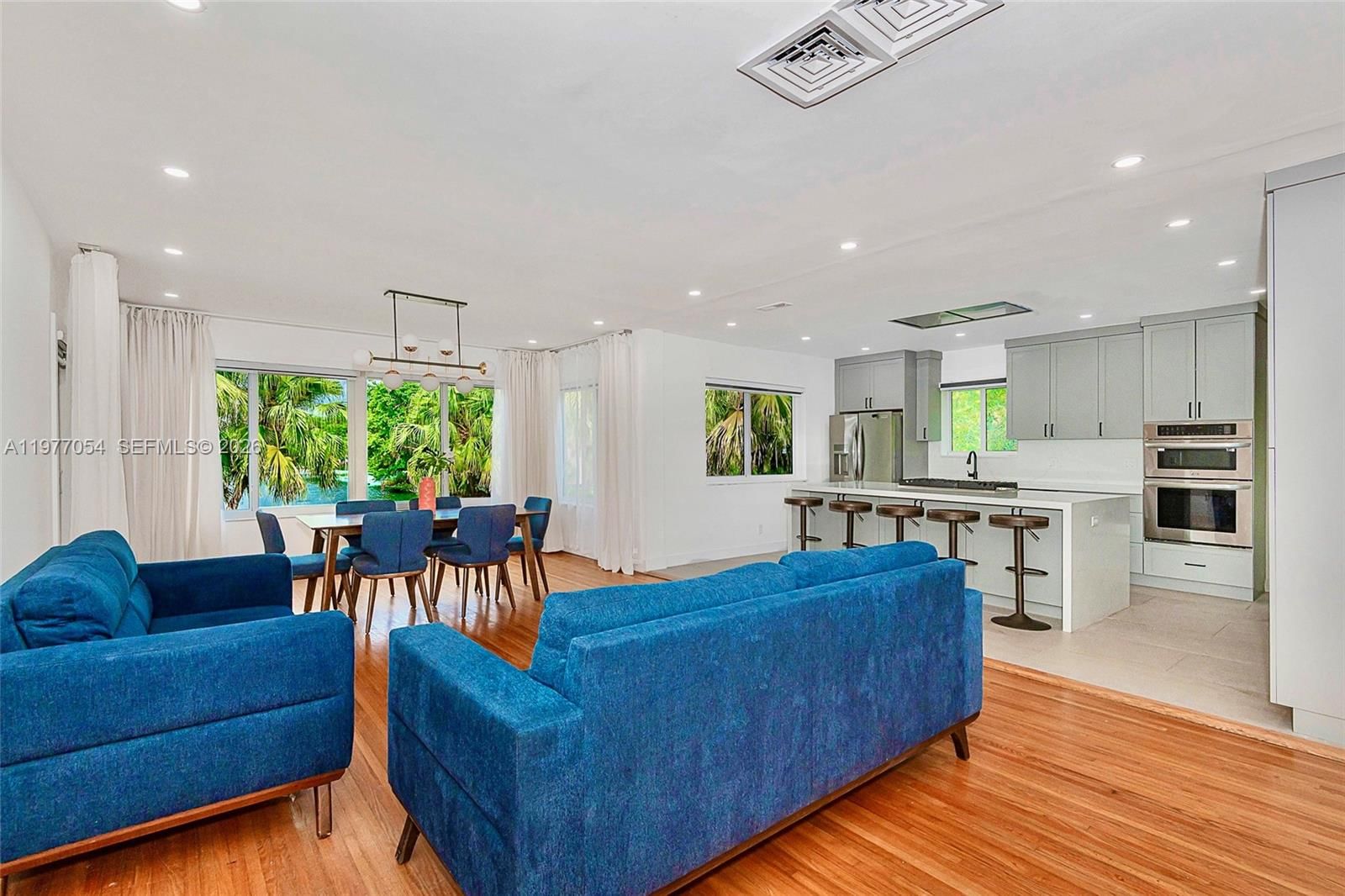 10450 NE 5th Ave - 2