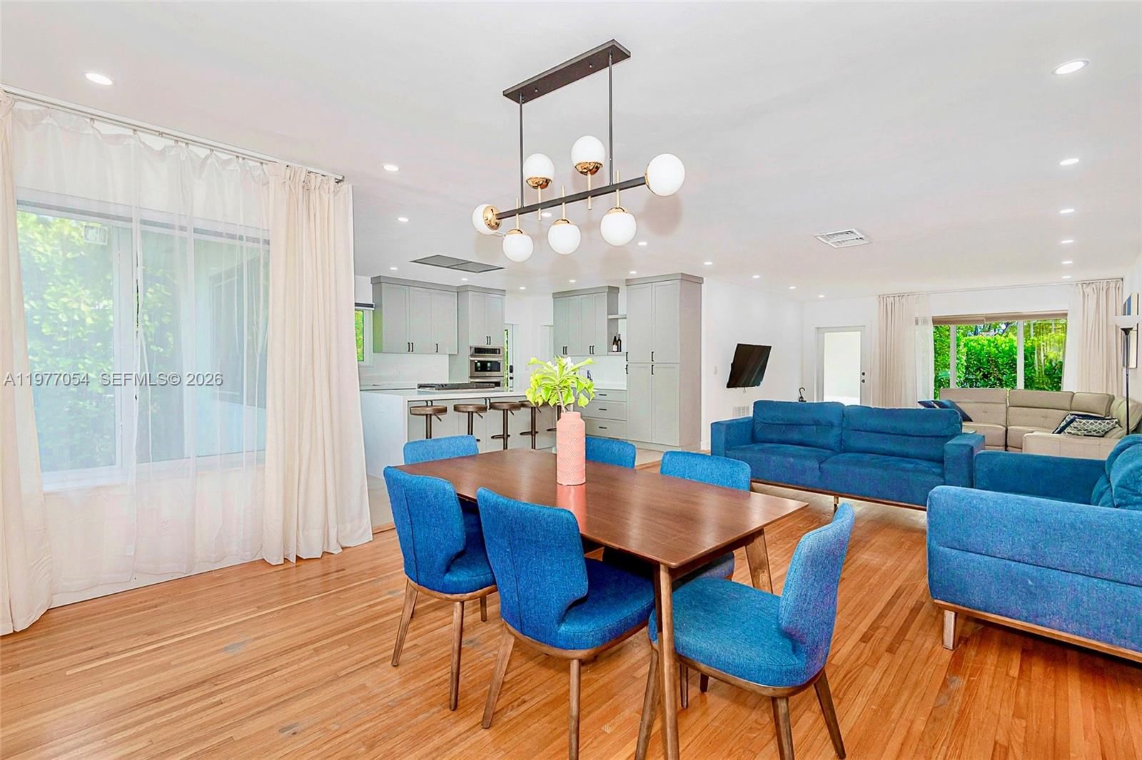 10450 NE 5th Ave - 4