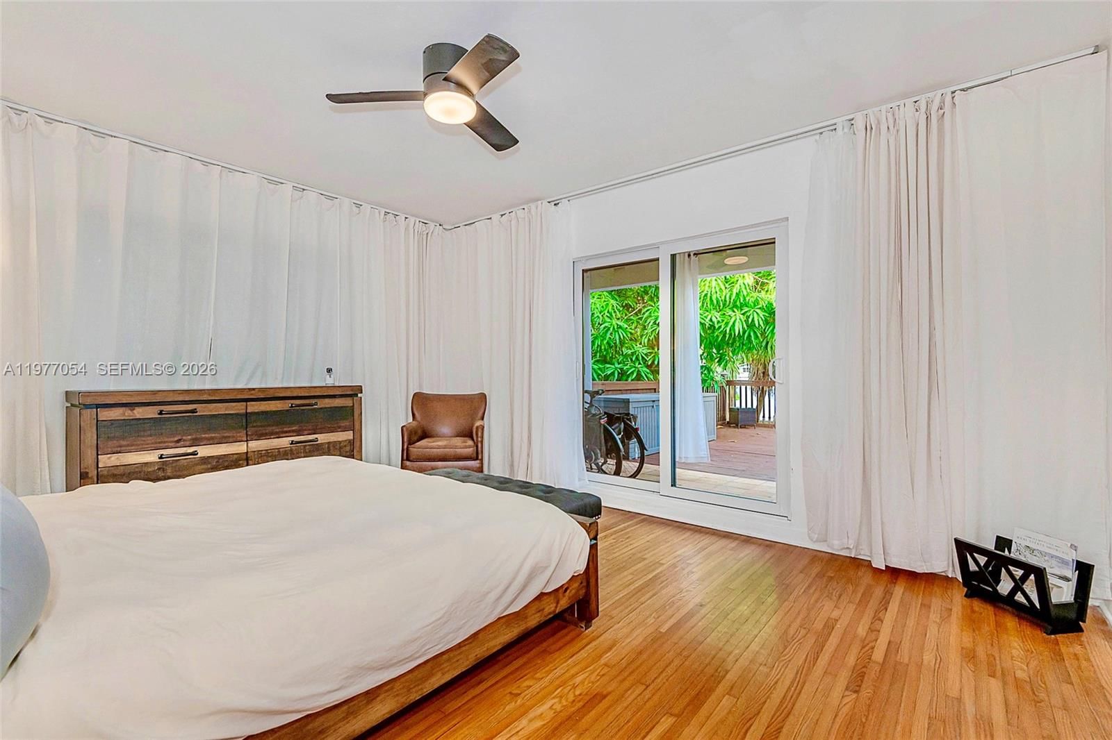 10450 NE 5th Ave - 8