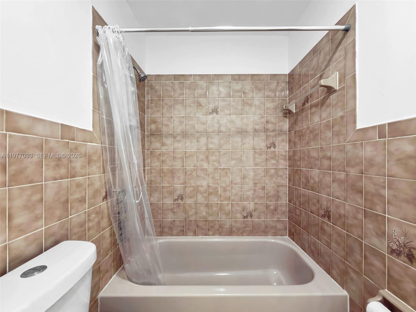 15401 SW 212th St - 21