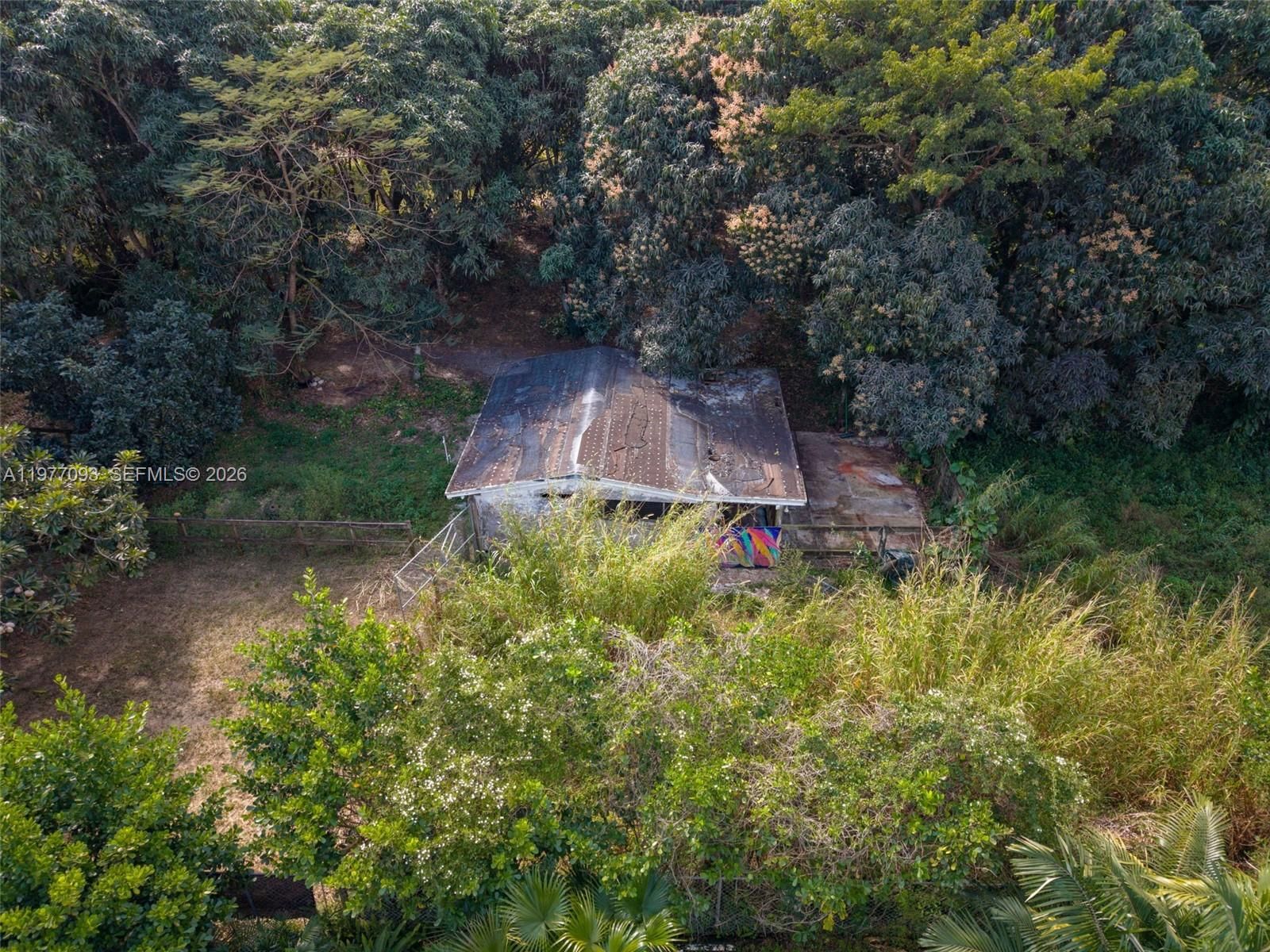 15401 SW 212th St - 51