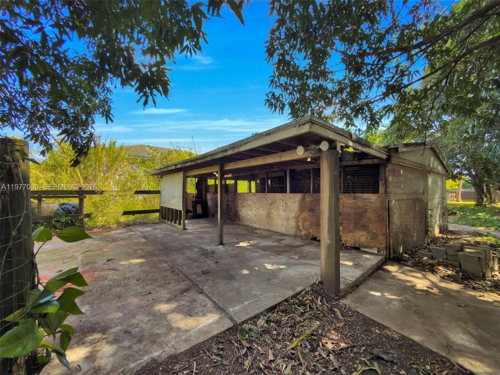 15401 SW 212th St - 53