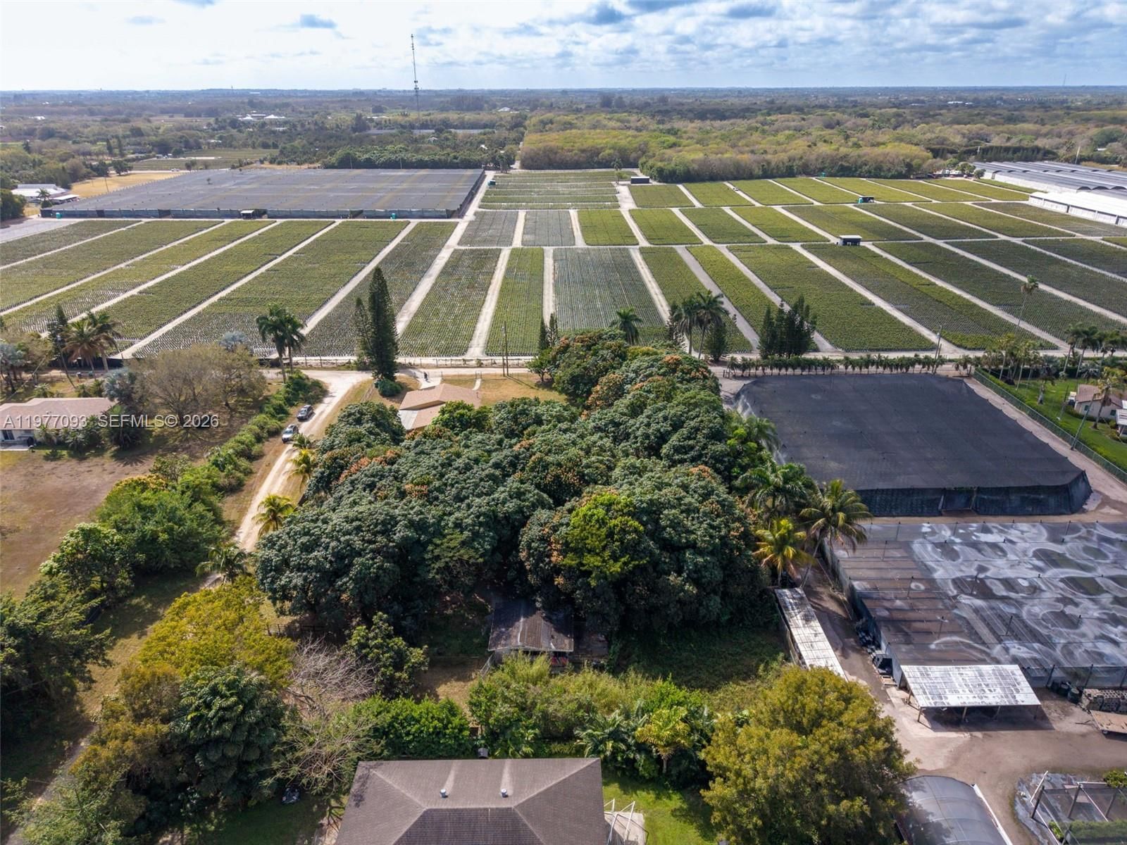 15401 SW 212th St - 54