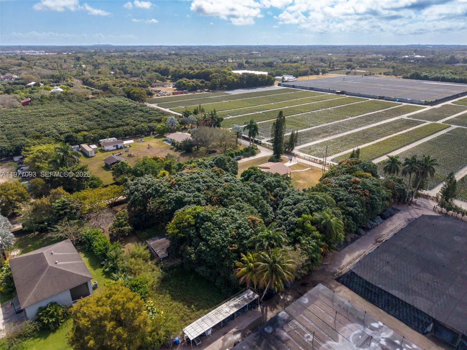 15401 SW 212th St - 56