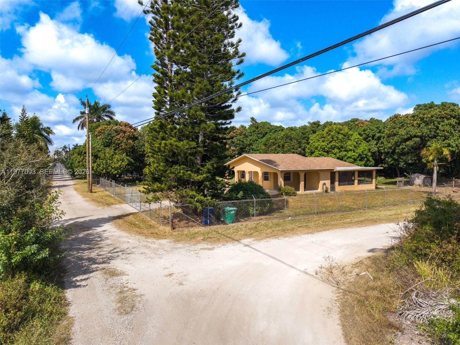 15401 SW 212th St - 66