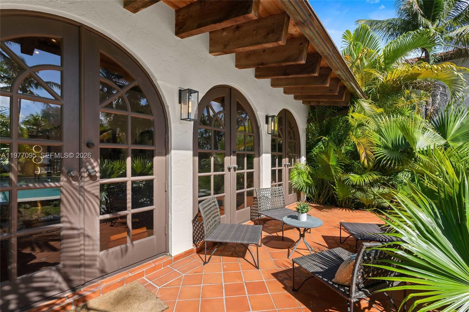 1028 NE 84th St - 35