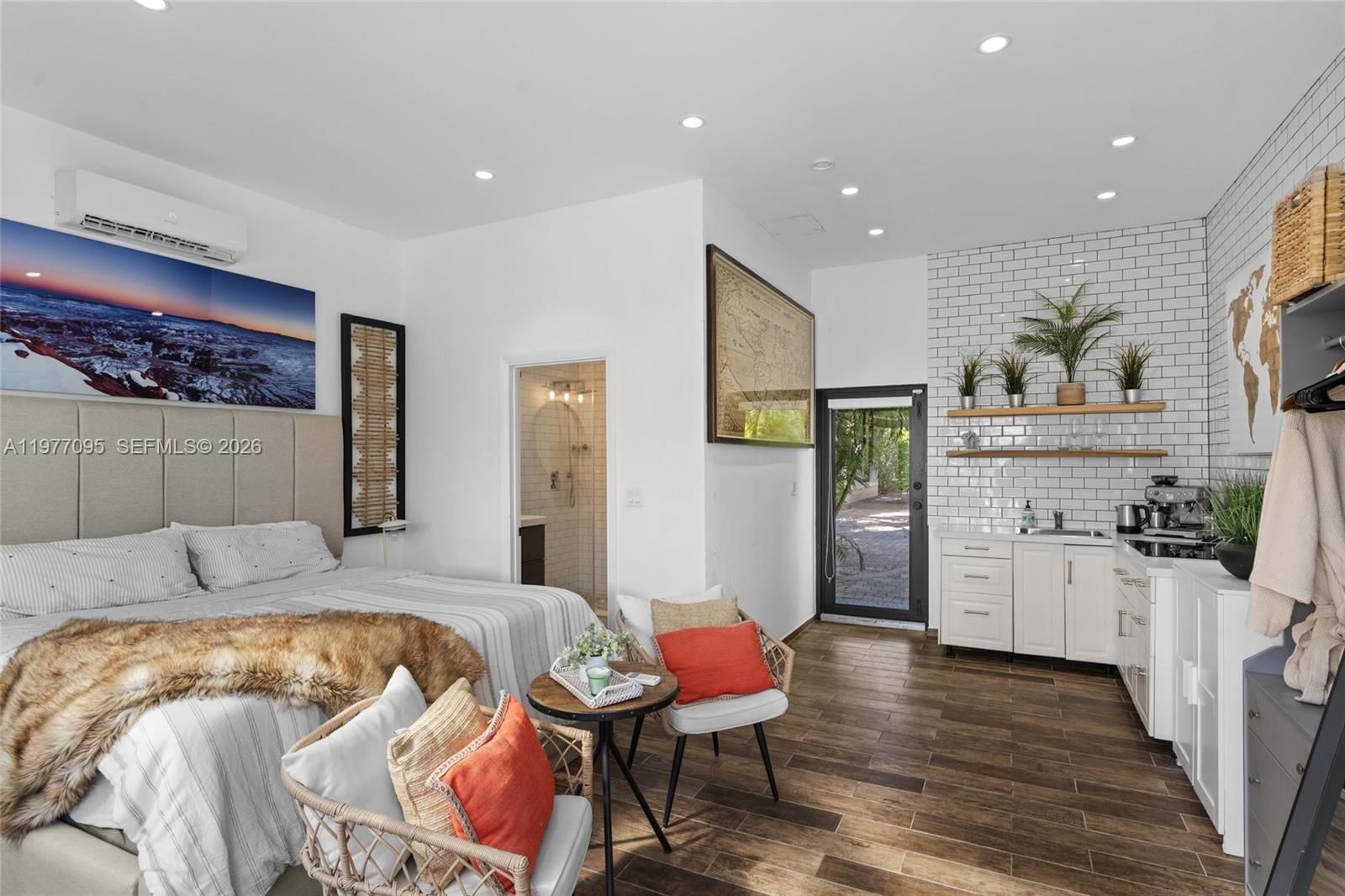 1028 NE 84th St - 41