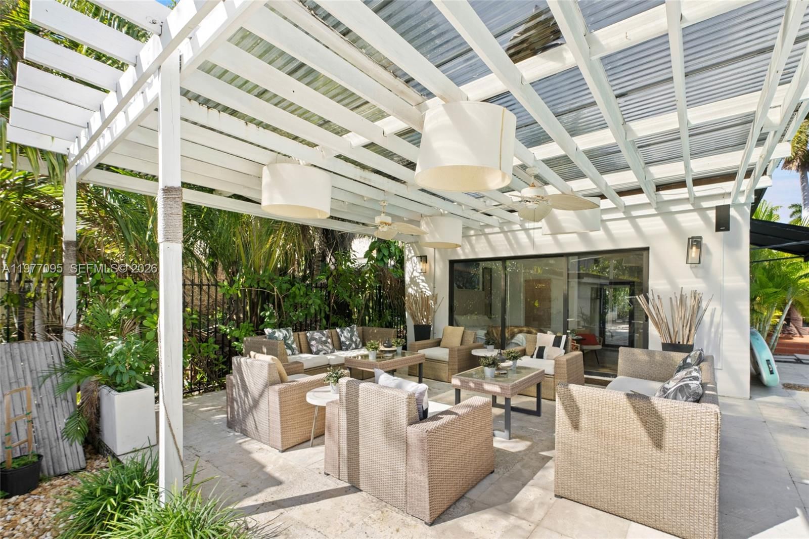 1028 NE 84th St - 50