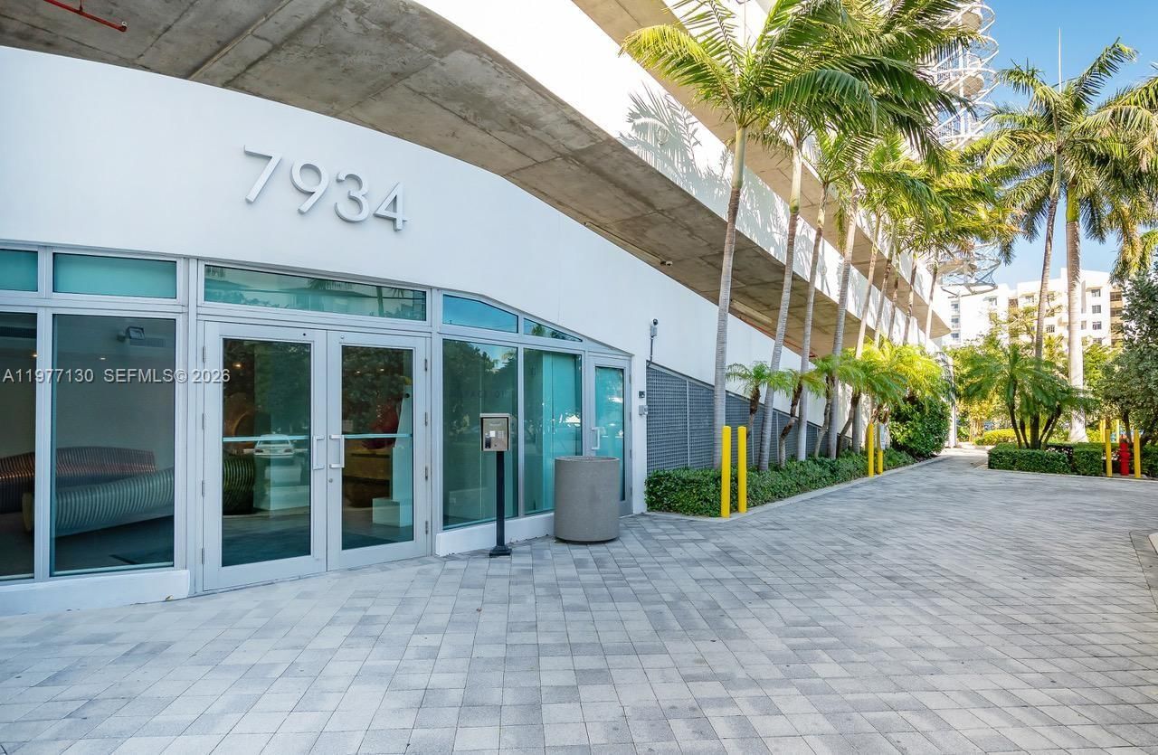 7934 W DR, Unit 1101 - 33