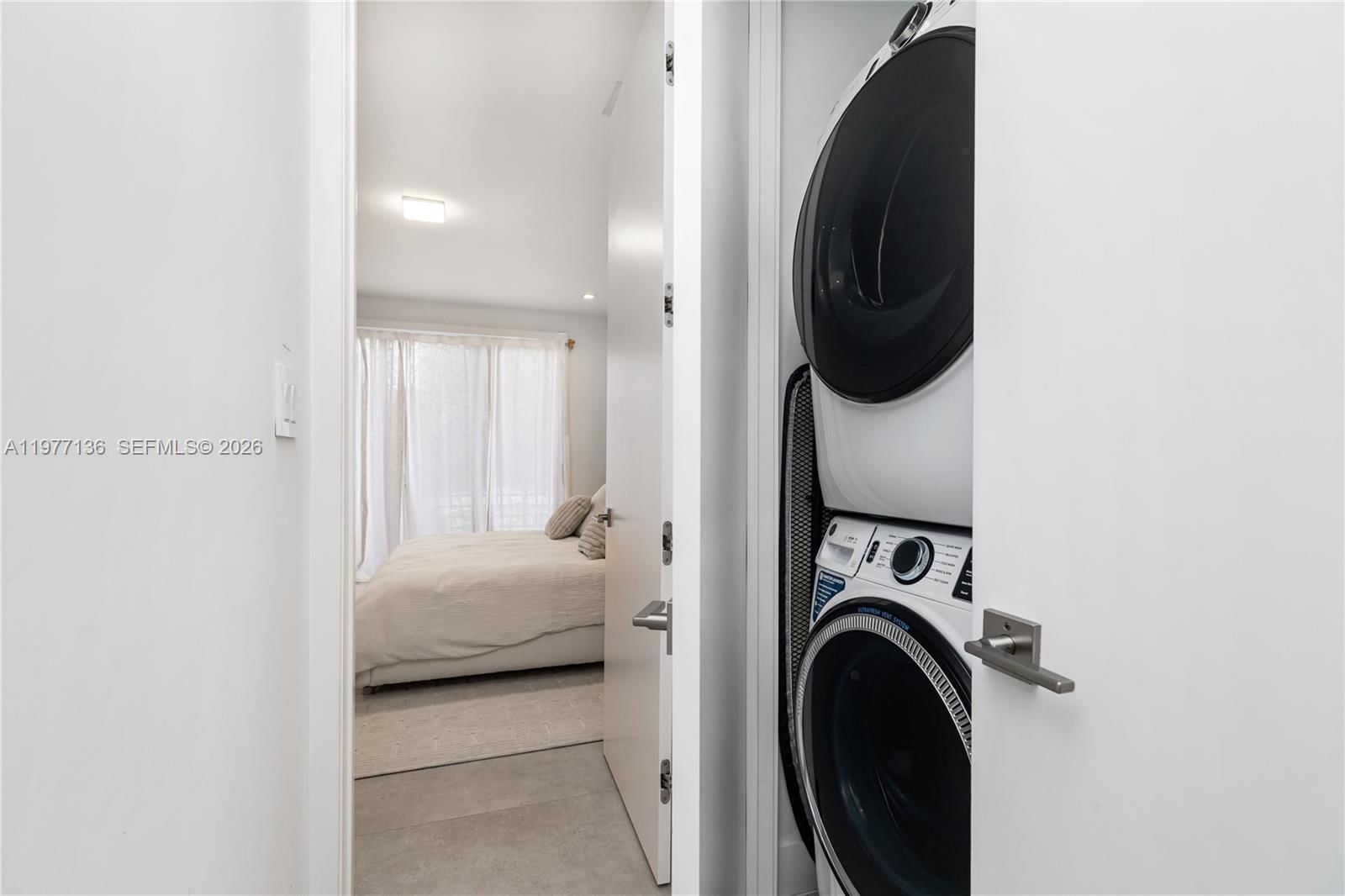 3047 ELIZABETH ST, Unit 3047 - 49