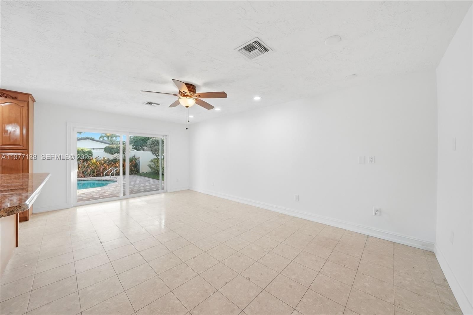 1880 NE 206th Ter - 8