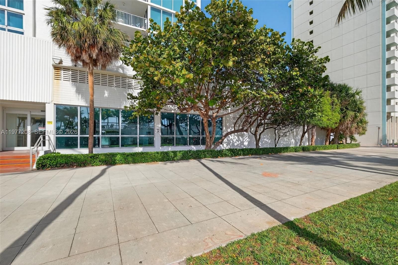 2655 COLLINS AVE, Unit 1407 - 56