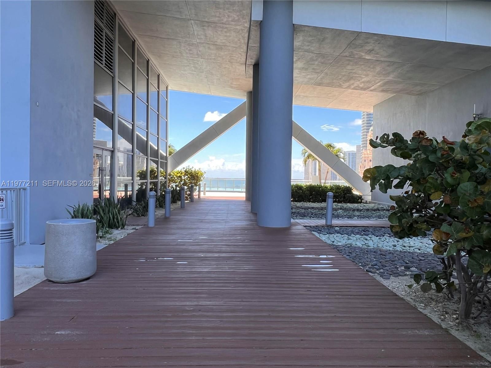 888 BISCAYNE BLVD, Unit 3001 - 25