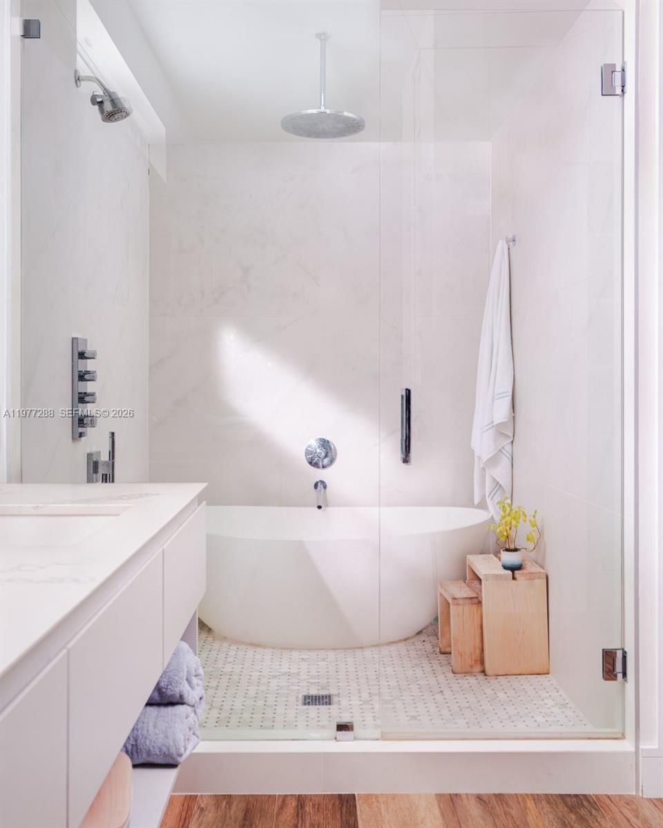 2977 BRIDGEPORT AVE - 18