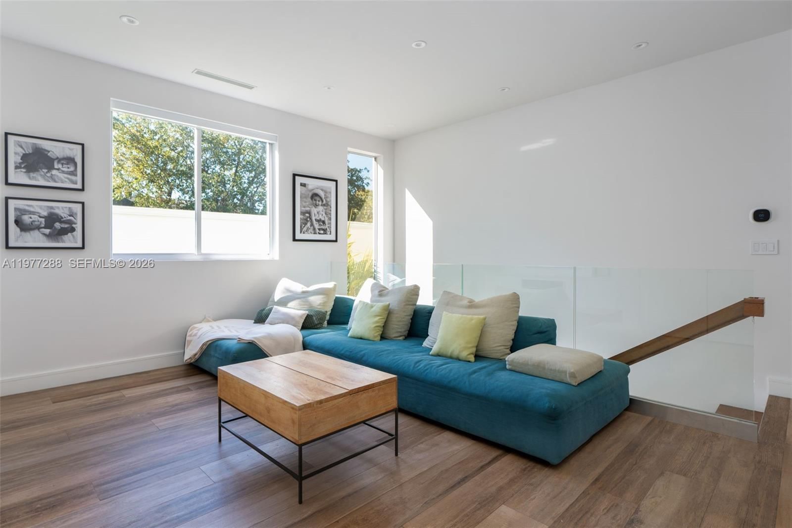 2977 BRIDGEPORT AVE - 22