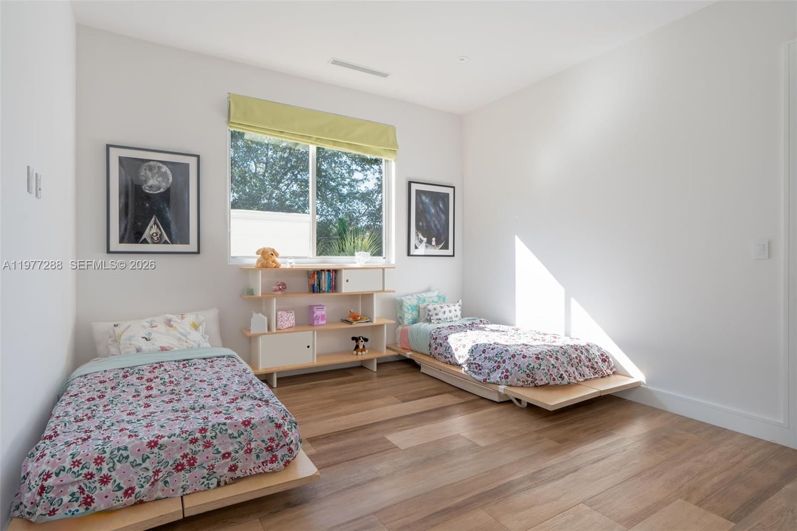 2977 BRIDGEPORT AVE - 24