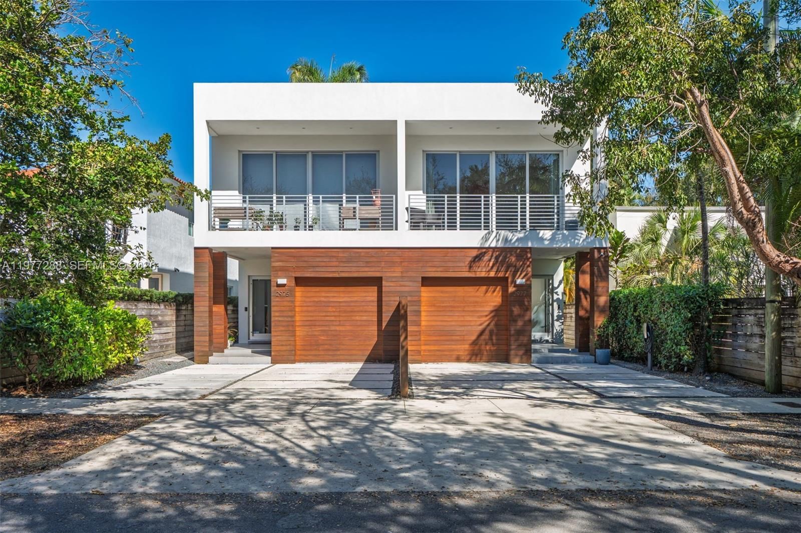 2977 BRIDGEPORT AVE - 3