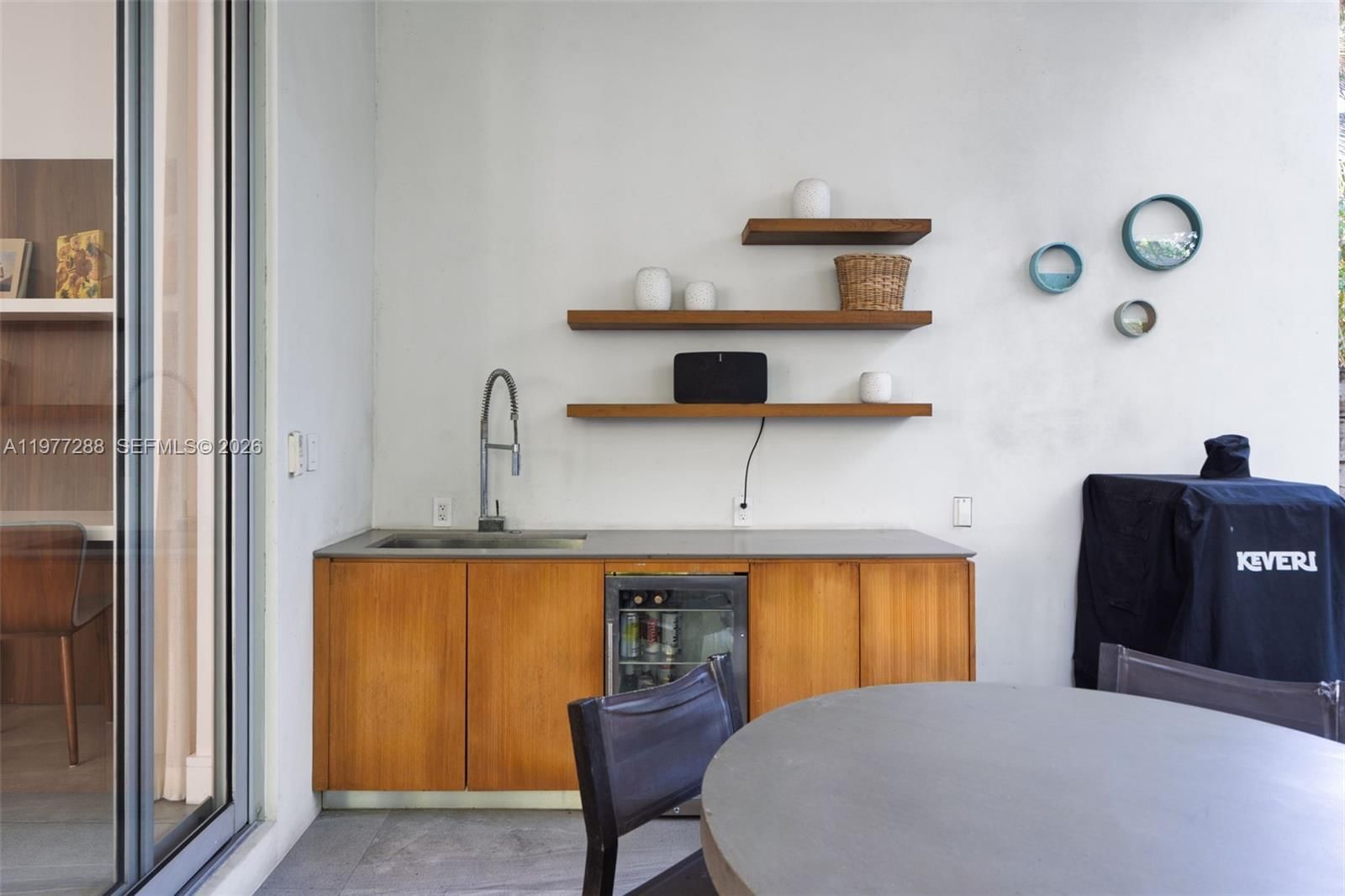 2977 BRIDGEPORT AVE - 34