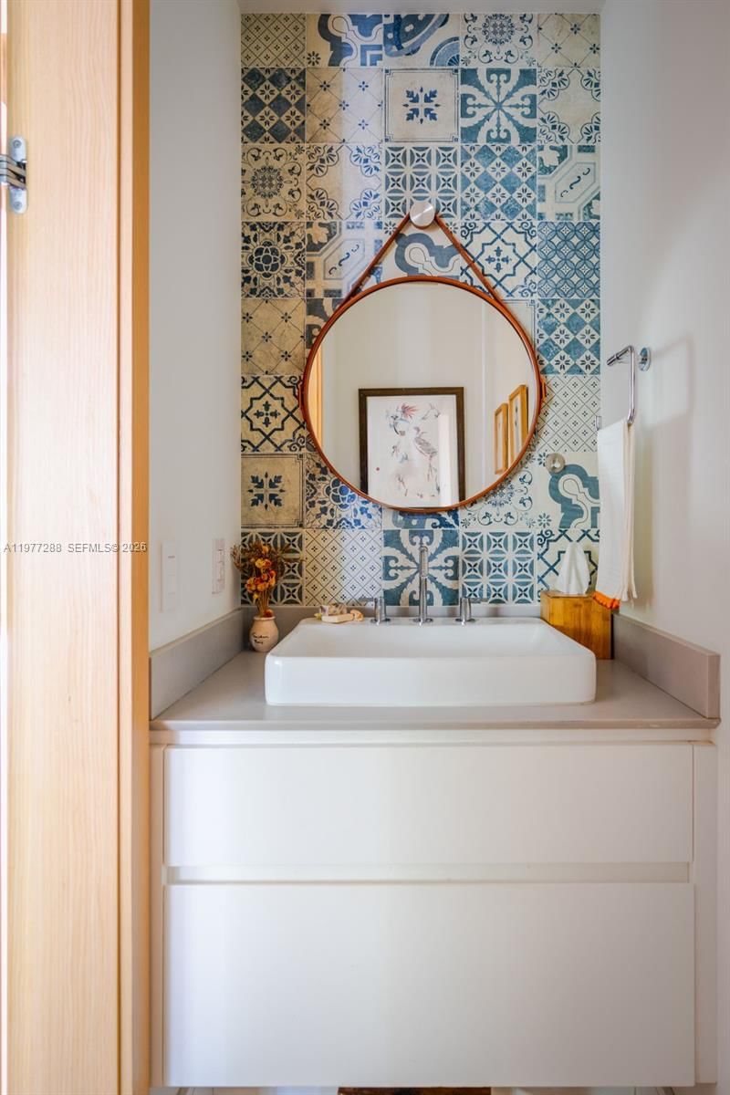 2977 BRIDGEPORT AVE - 38