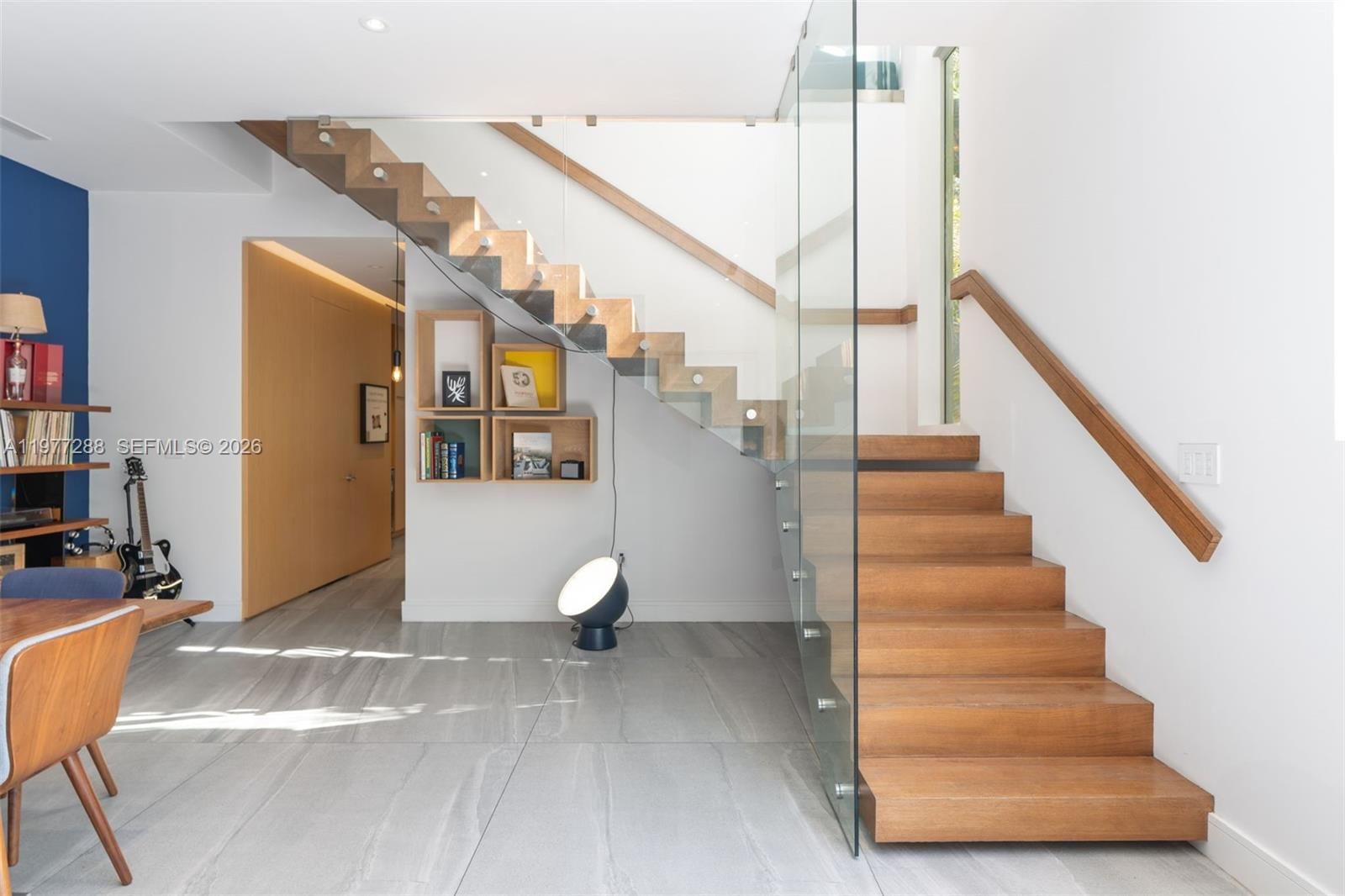 2977 BRIDGEPORT AVE - 5