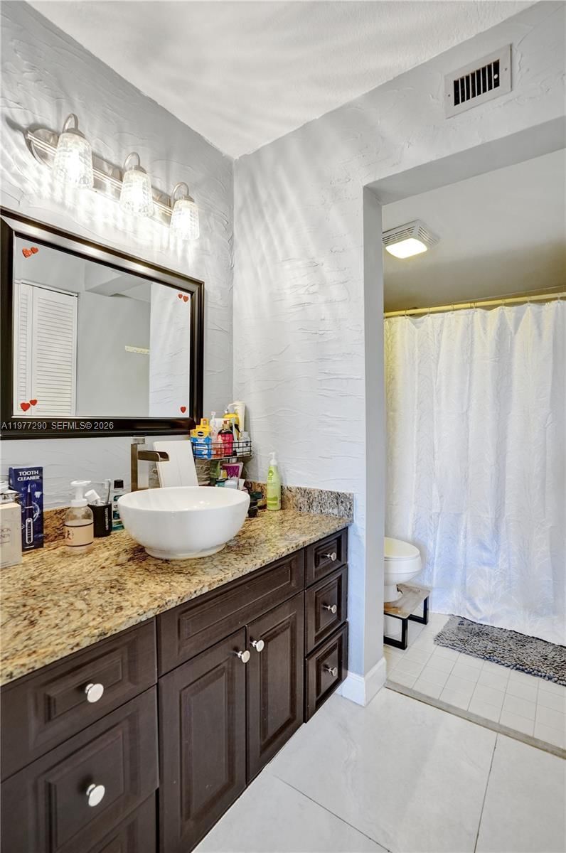 6575 W Oakland Park Blvd, Unit 506 - 19