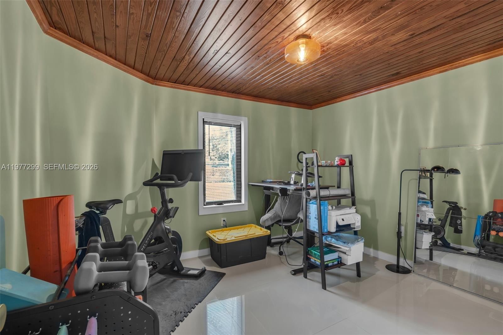 810 NE 149th St - 16