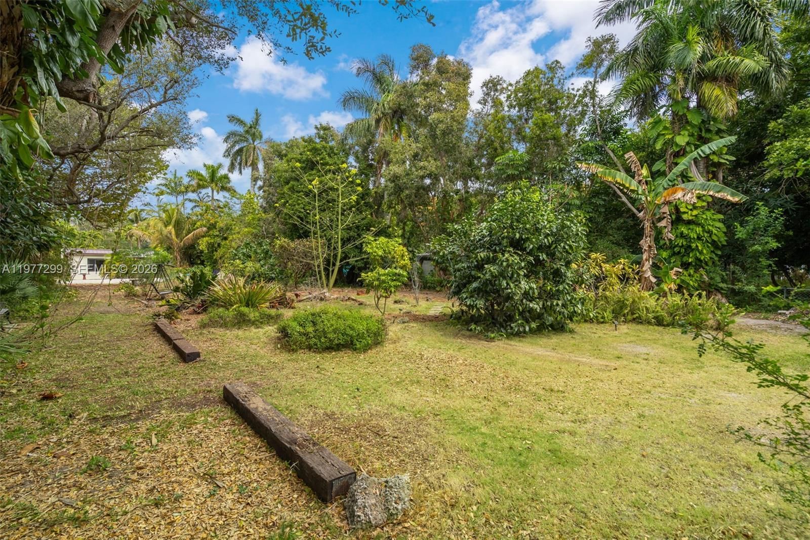 810 NE 149th St - 29