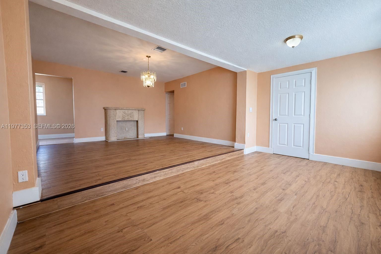 3131 SW 2nd St, Unit 3131 - 13