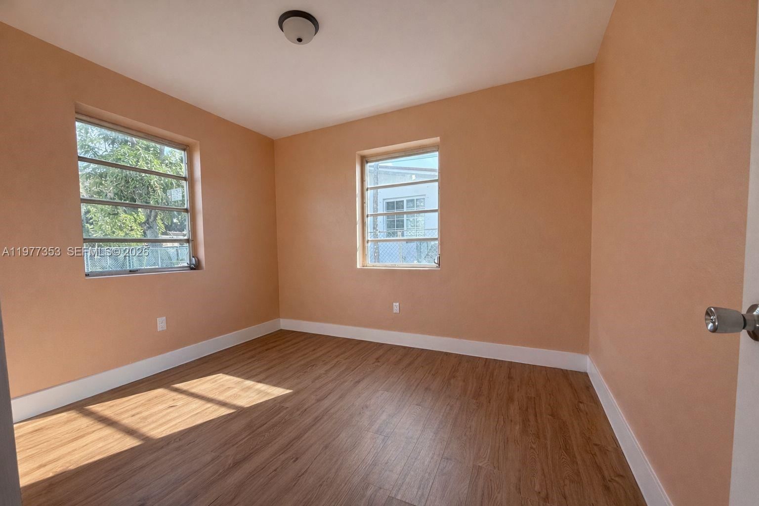 3131 SW 2nd St, Unit 3131 - 16