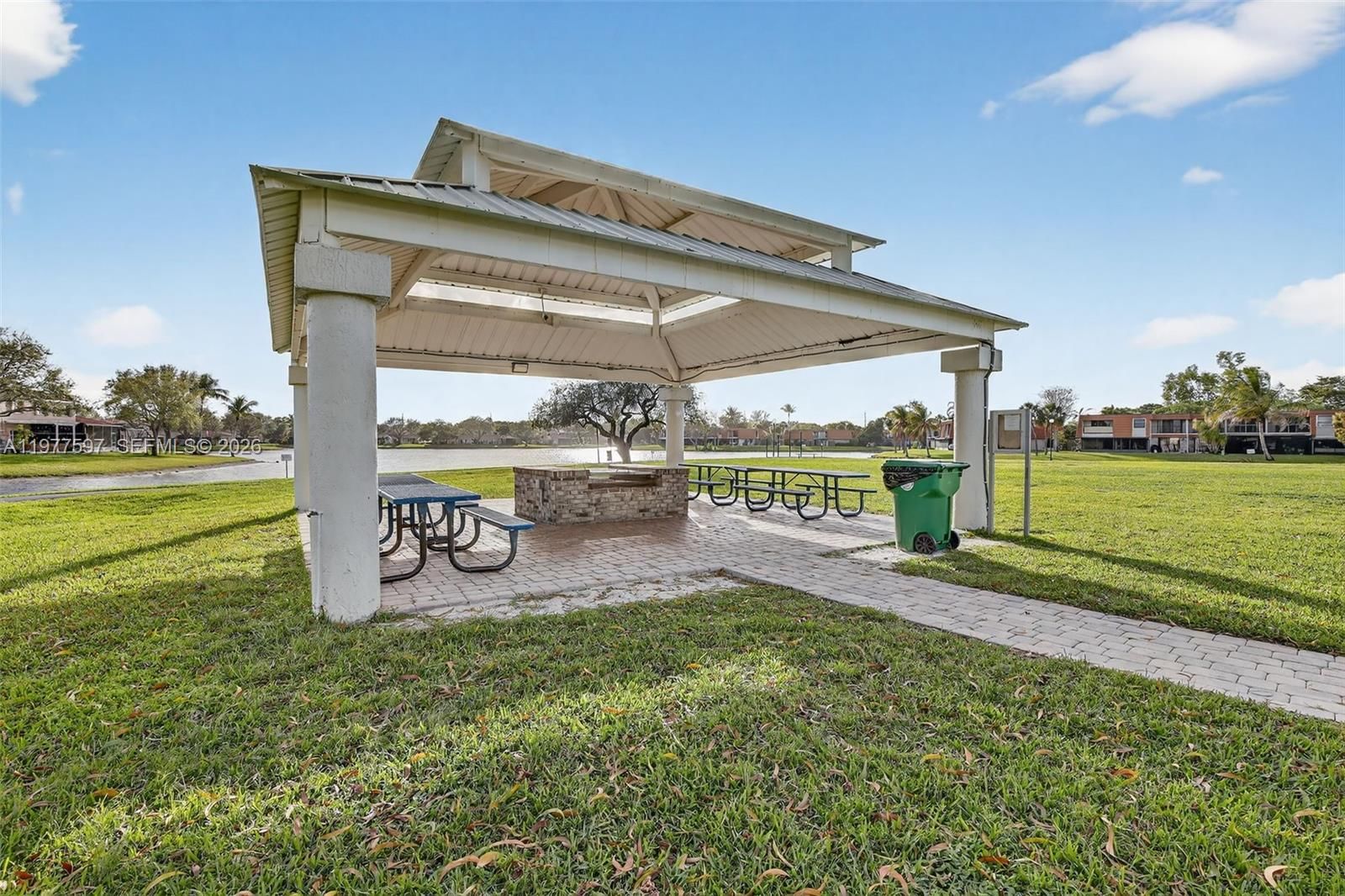 10614 SW 17th Pl - 33