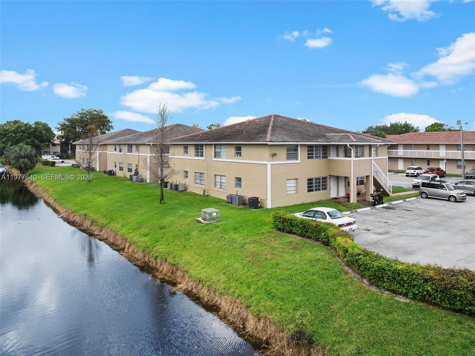 835 TWIN LAKES DR, Unit 30-C - 27