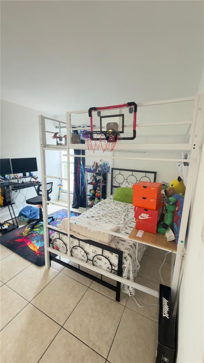 11925 NE 2ND AVE, Unit B207 - 13