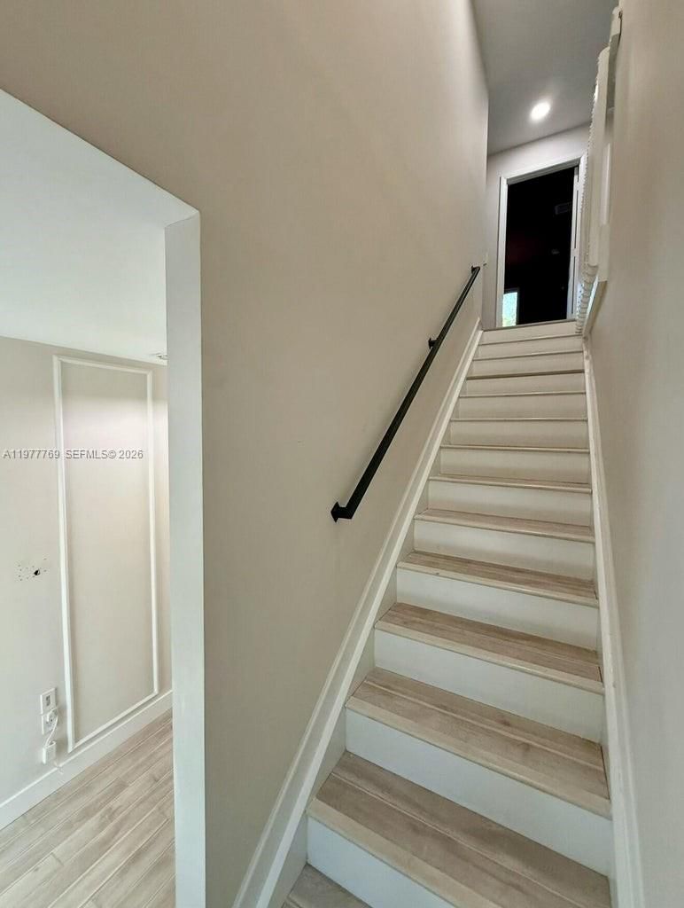 1035 NW 2nd Ave - 10