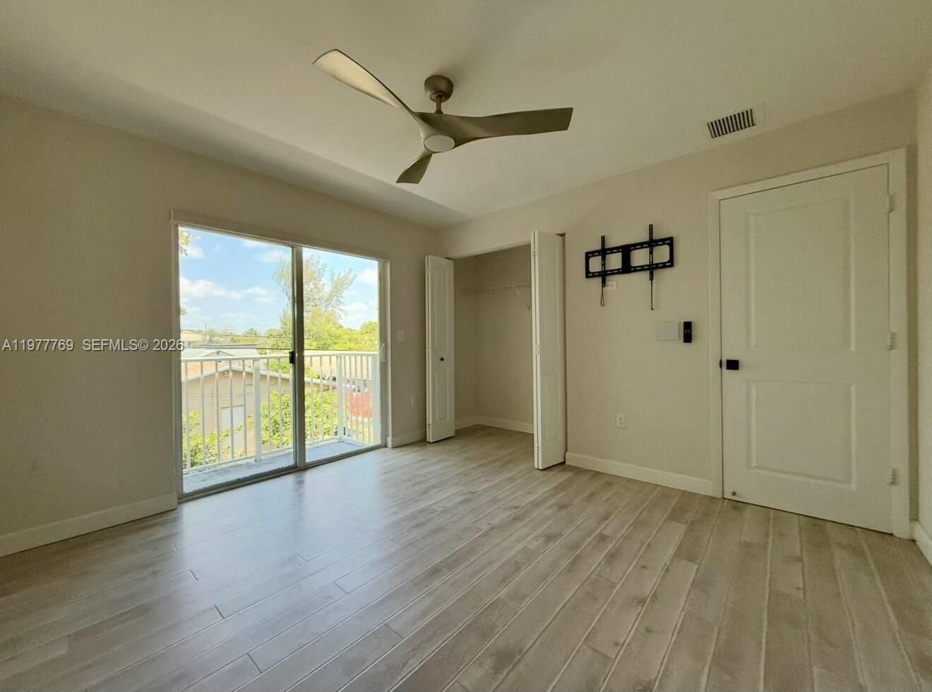 1035 NW 2nd Ave - 13