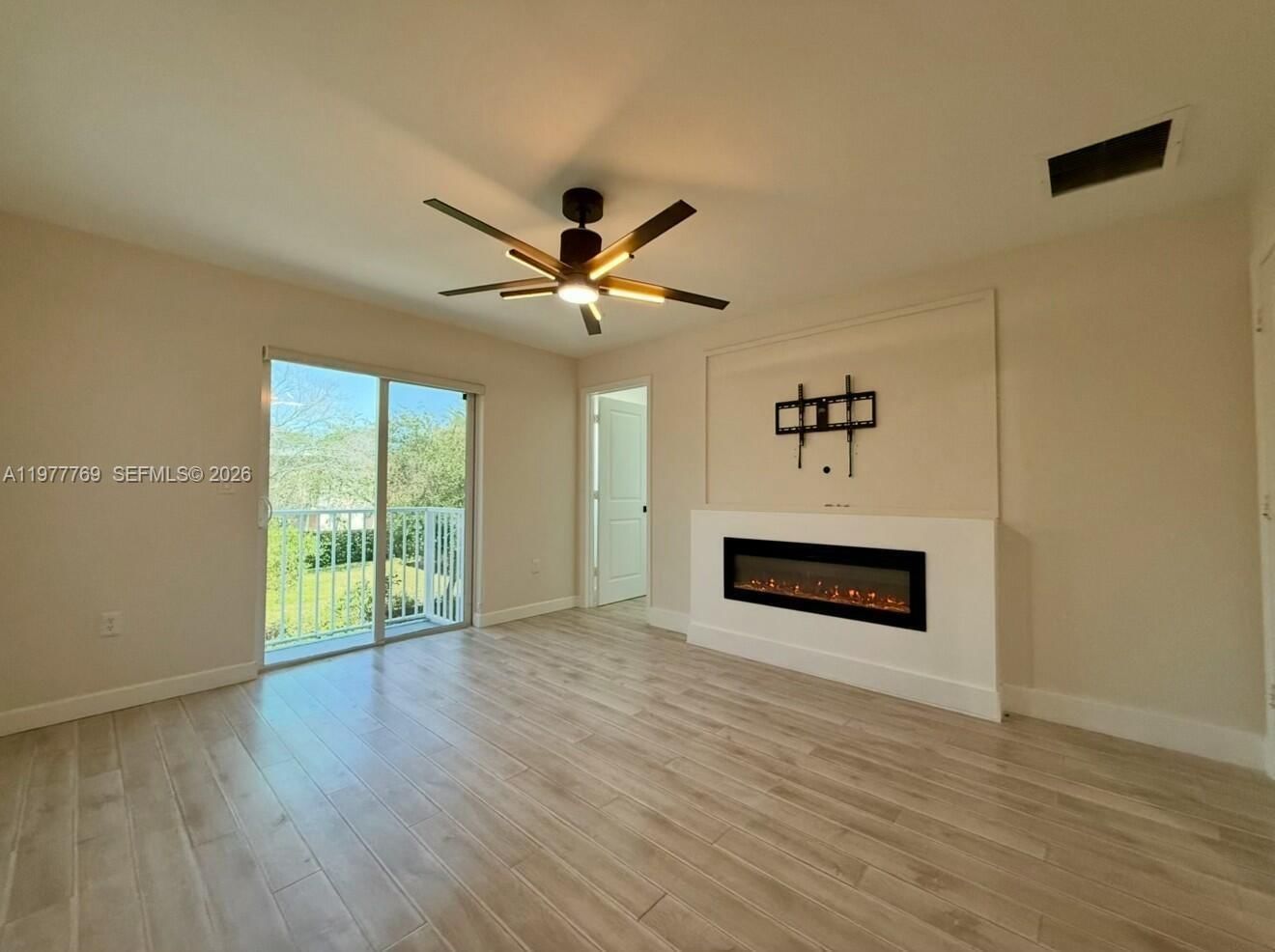 1035 NW 2nd Ave - 25