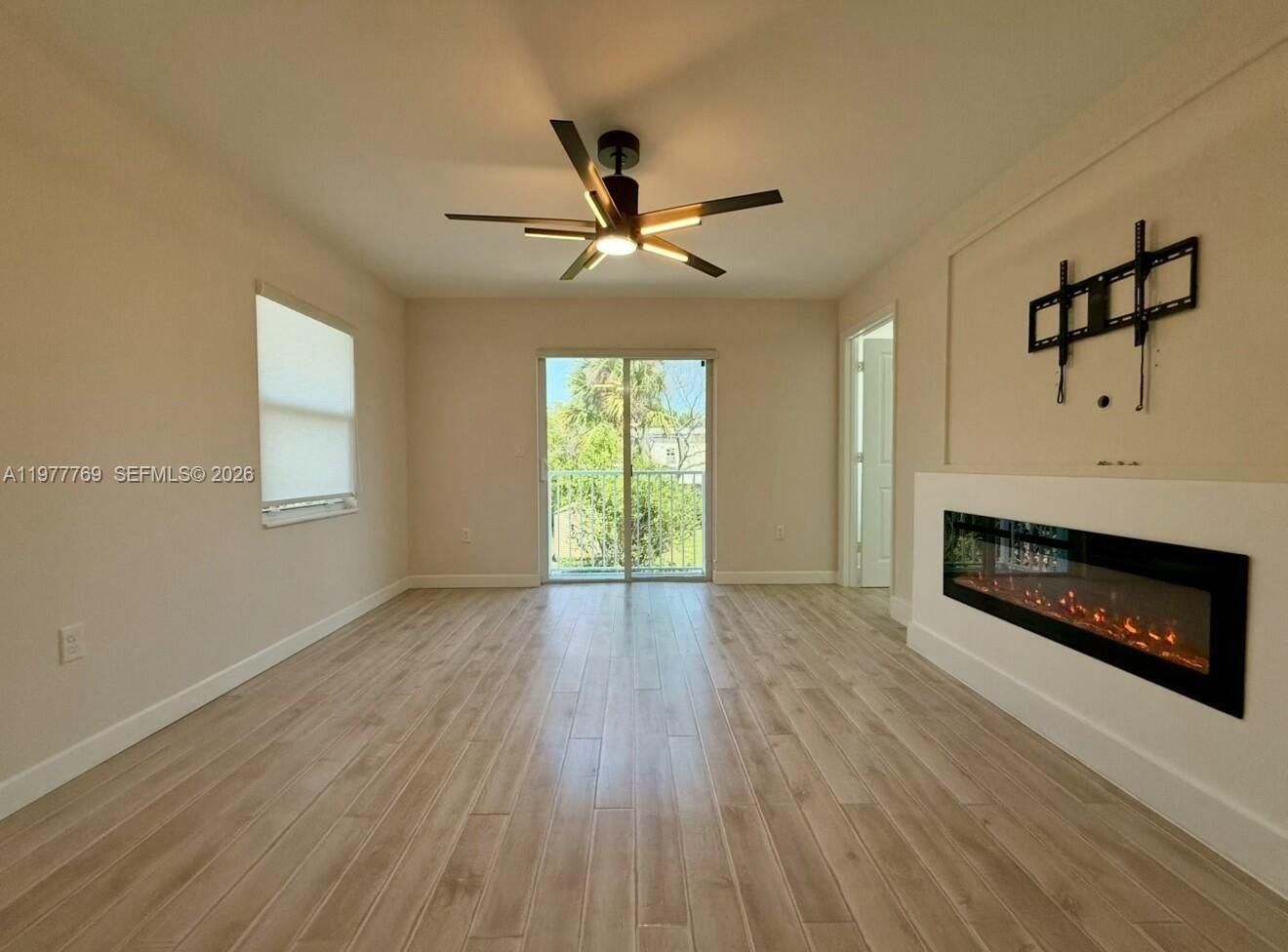 1035 NW 2nd Ave - 27