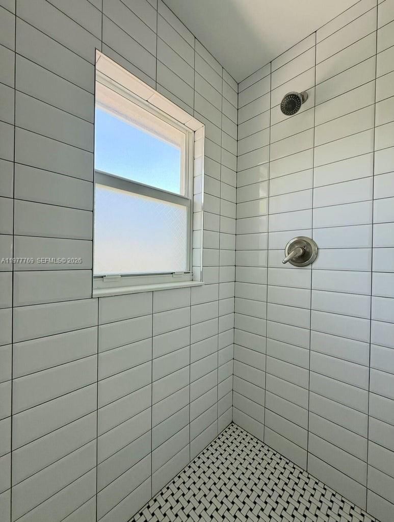 1035 NW 2nd Ave - 31