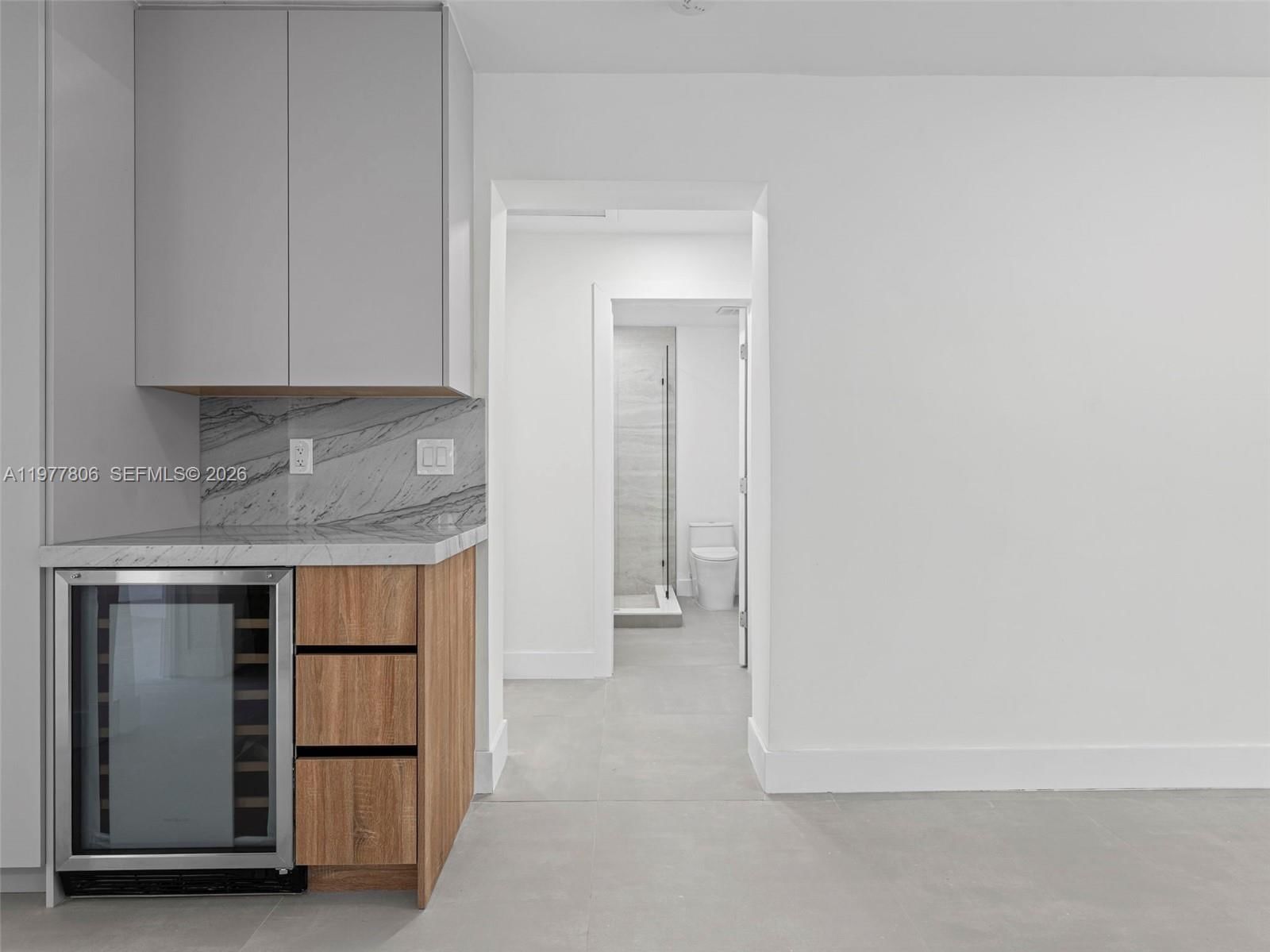 610 NE 164th Ter - 10