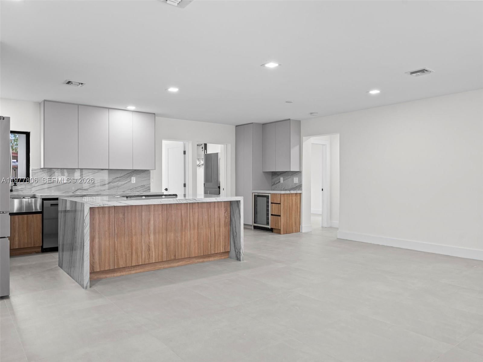 610 NE 164th Ter - 17