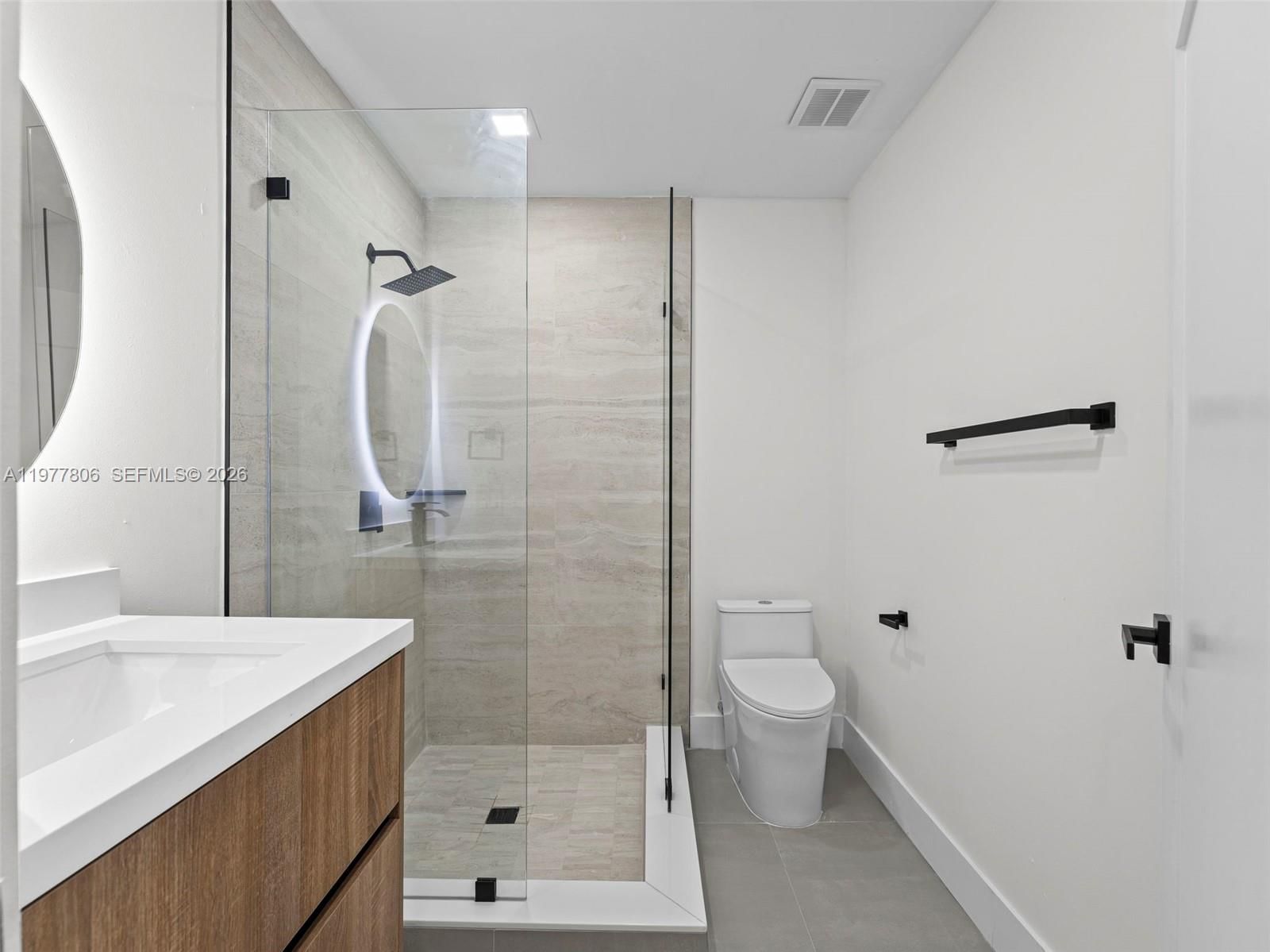 610 NE 164th Ter - 24