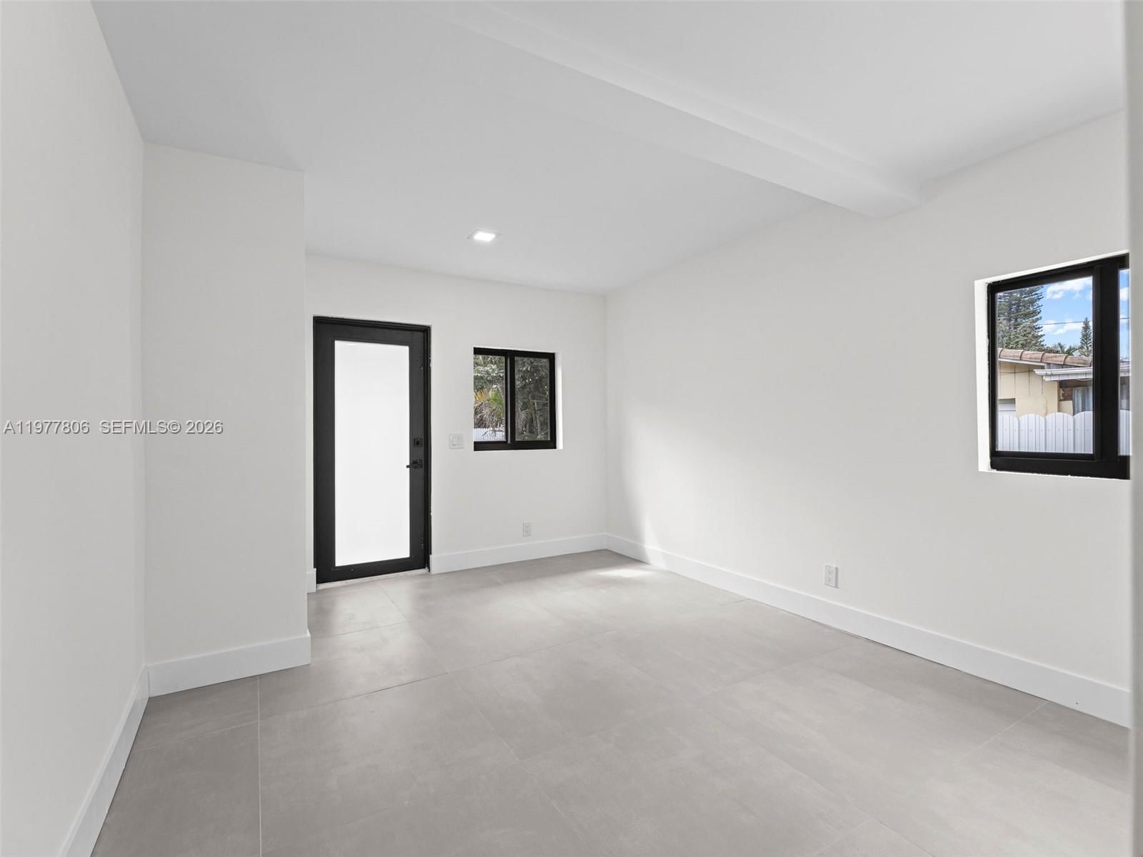 610 NE 164th Ter - 29