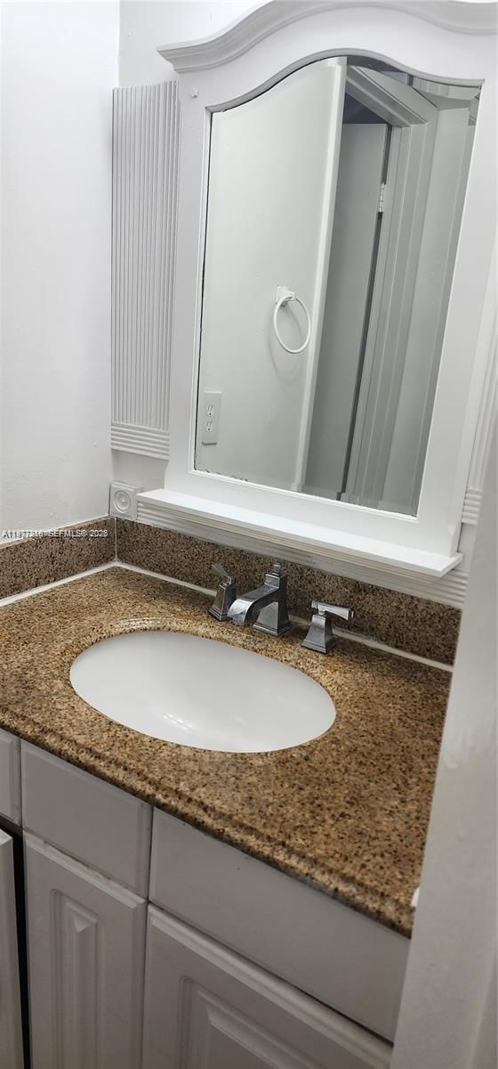 3948 NW 87th Ave, Unit 3948 - 7