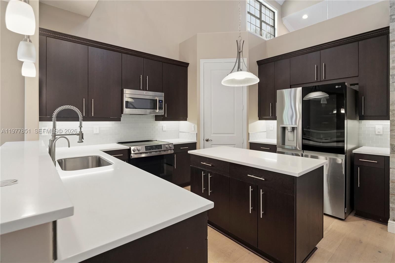 7573 NW 113th Ave - 6