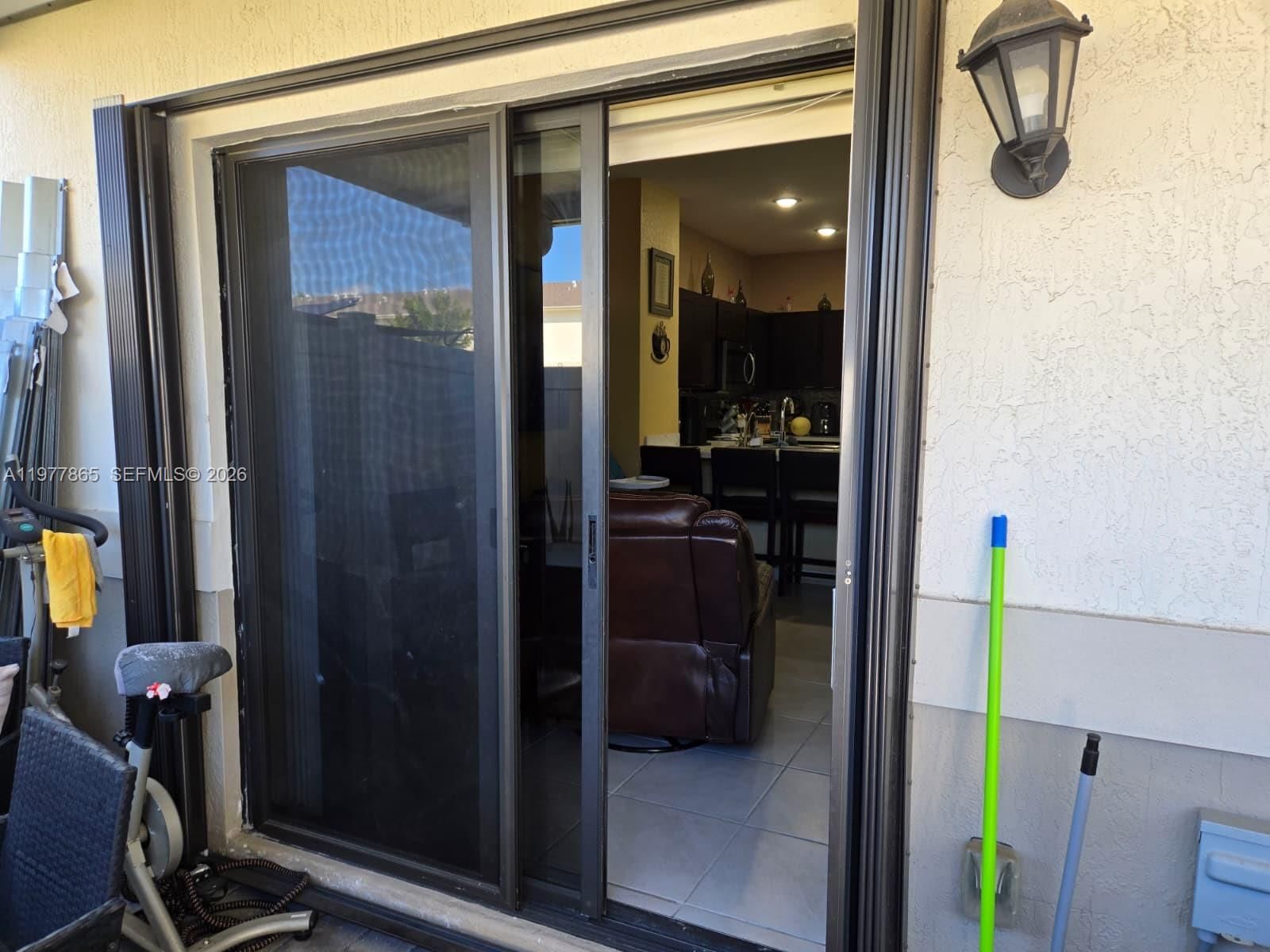 1166 SW 7th Ave - 16