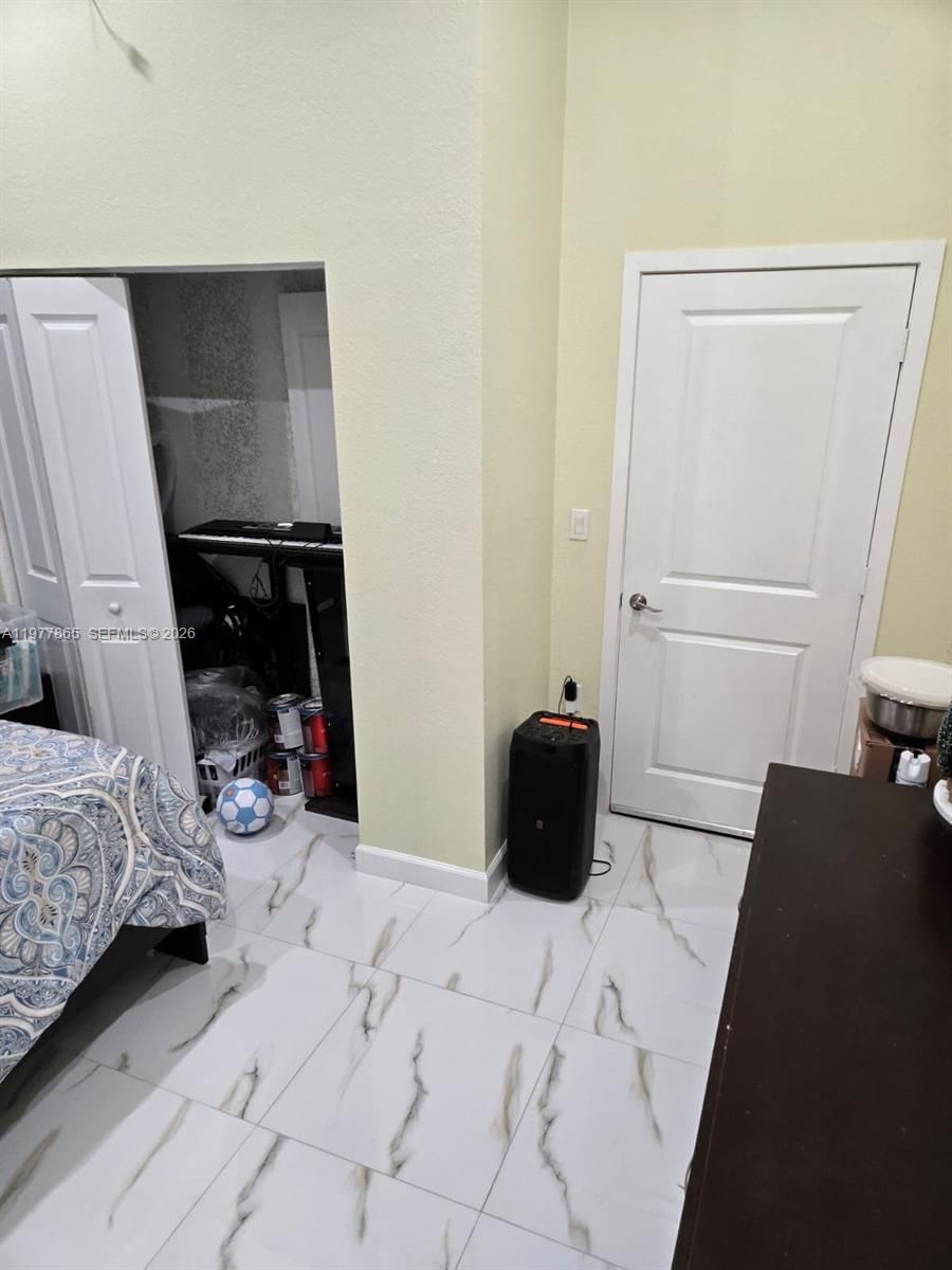 1166 SW 7th Ave - 20