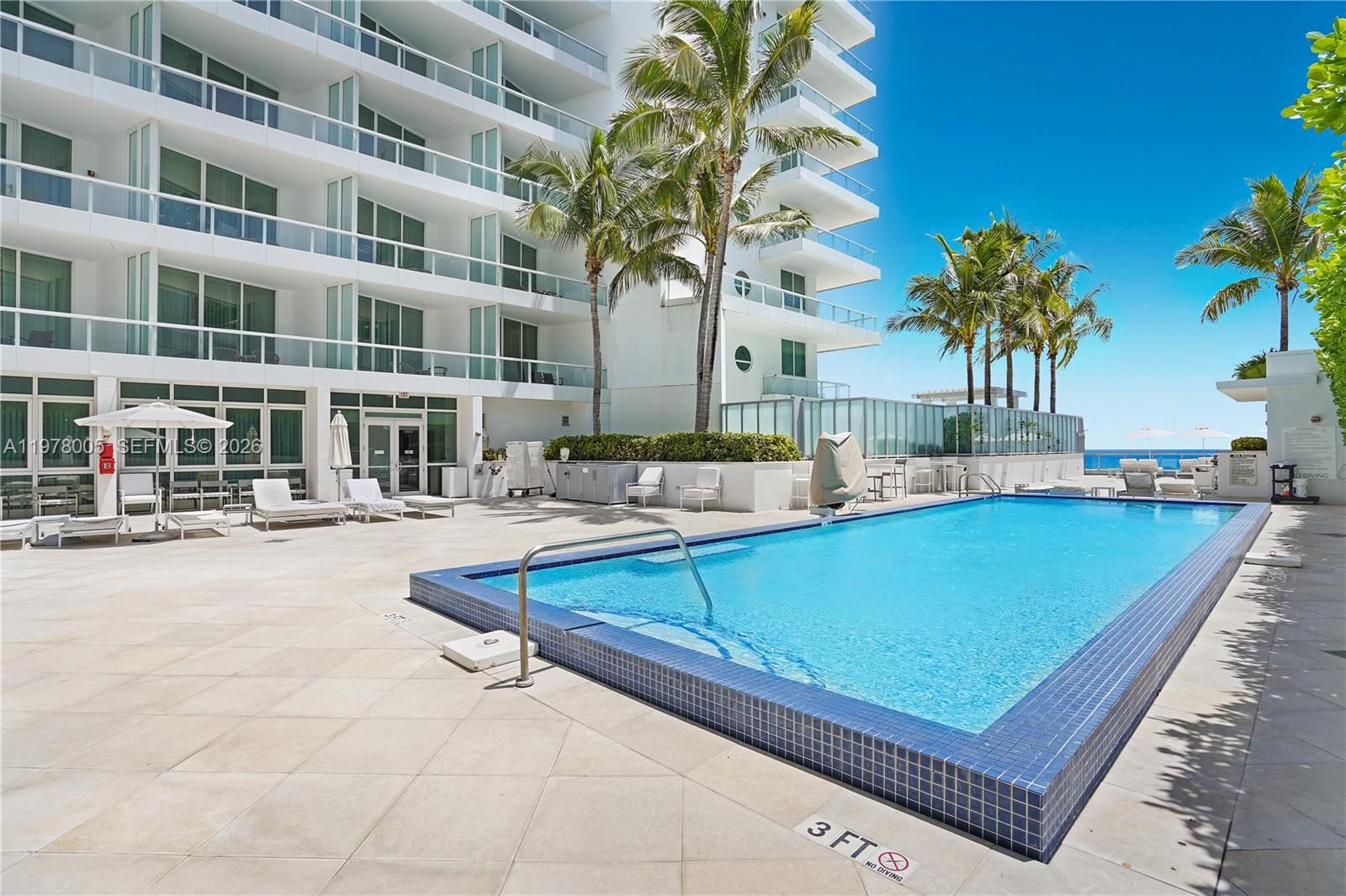 4391 COLLINS AVE, Unit 412 - 35